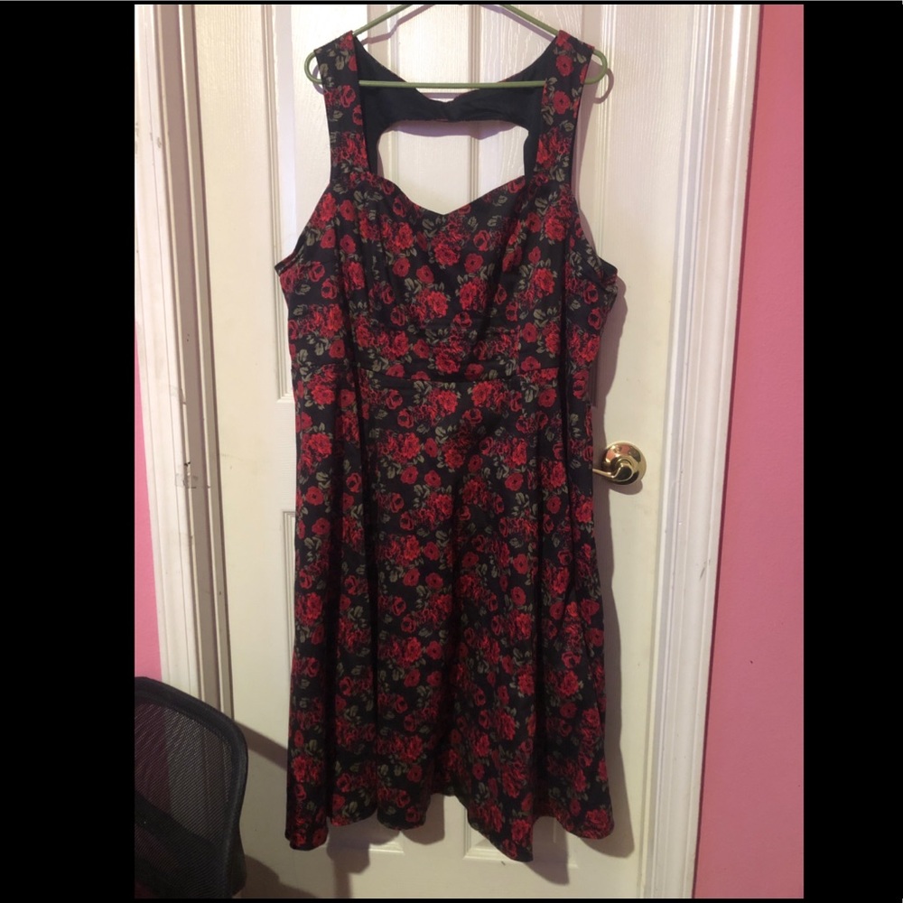 Retro black & red floral dress